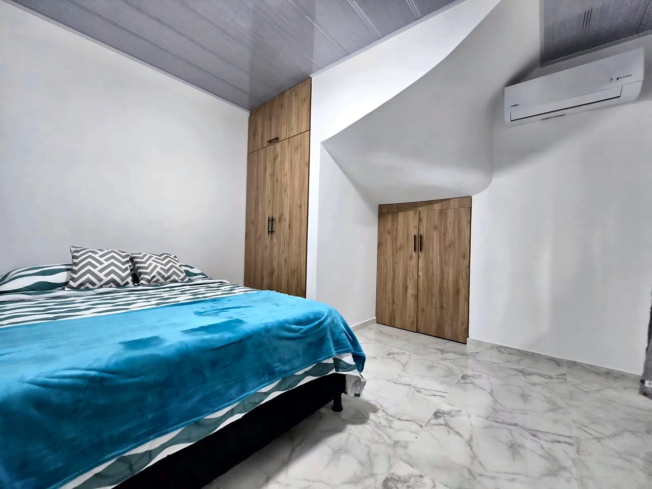 Habitación con aire acondicionado